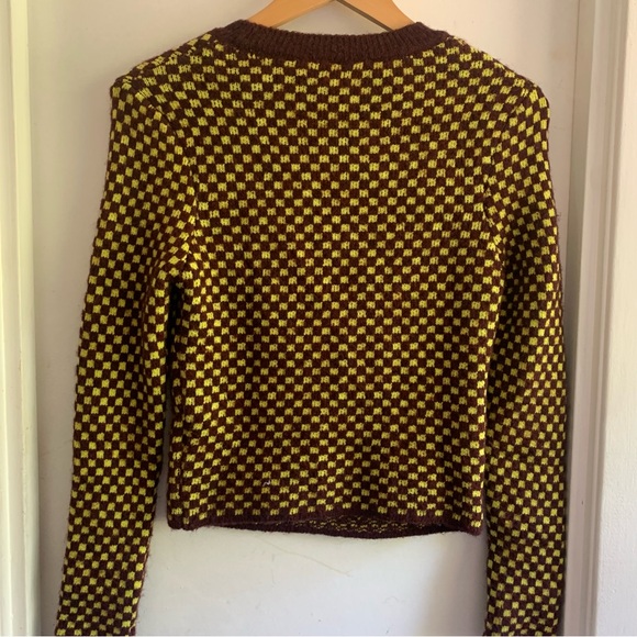 size medium Zara wine and chartreuse sweater with cutout - Picture 7 of 7